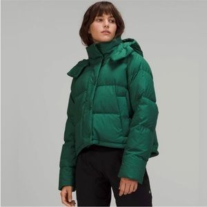 Lululemon wonder puff cropped jacket in evergreen